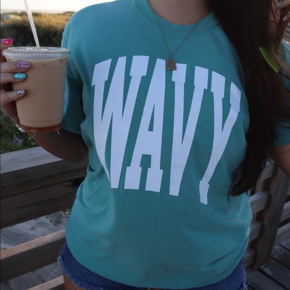 Wavy T-Shirt - Picture 3 of 6